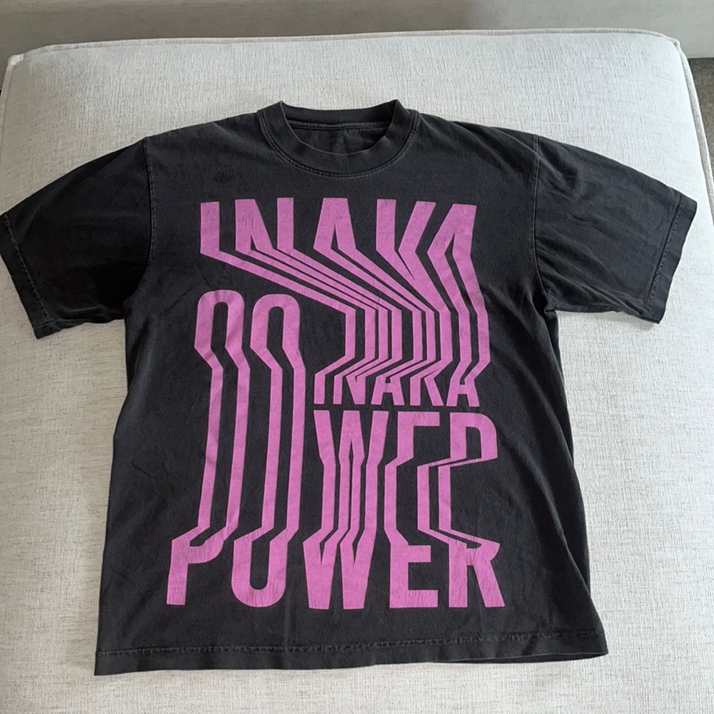 Inaka Women’s T-Shirt Charcoal and Pink